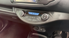 Toyota Yaris 1.5 Hybrid Y20 5dr CVT [Bi-tone] Hybrid Hatchback